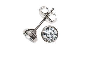 Clous d´oreilles solitaires sertis clos or gris 750 1.00ct. avec