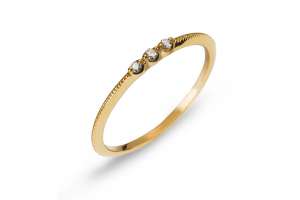 Bague en or jaune 750, avec 3 brillants 0.04ct.