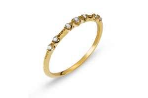 Bague en or jaune 750, avec 7 brillants 0.11ct.